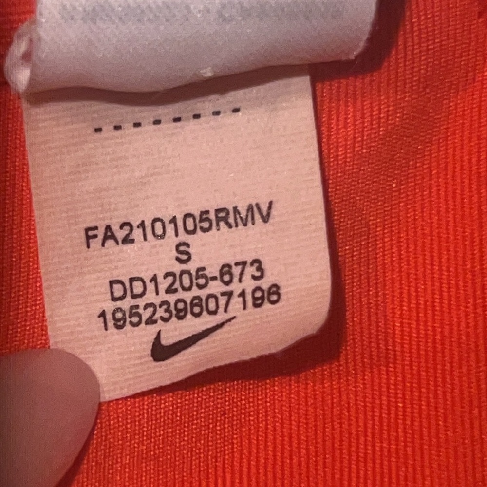 Nike Swoosh Women's Medium-Support Padded Zip-Front Sports Bra Chile Red Small - Picture 15 of 16